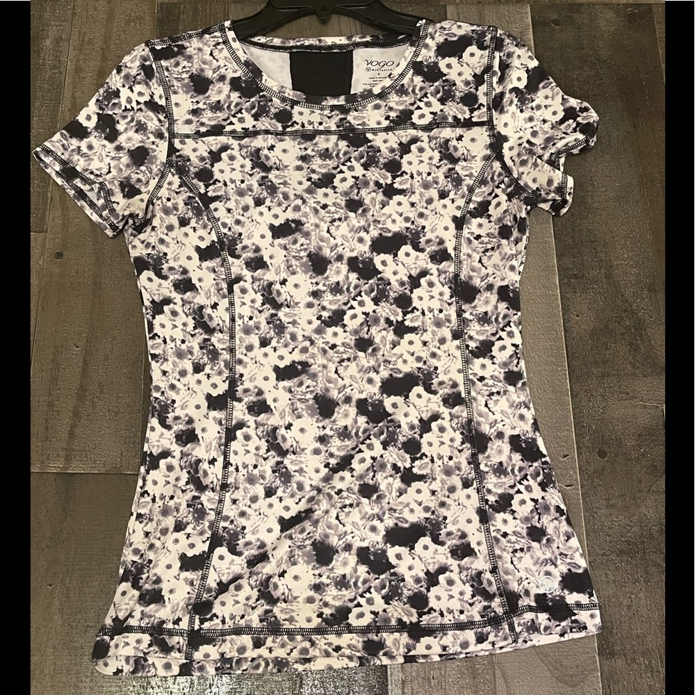 Vogo Athletica SZ S Top 🌸🌸